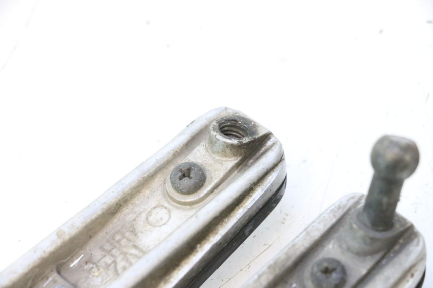 photo de PEDANA ANTERIORE YAMAHA TDM ABS 900 (2002 - 2014) - Primo piano tecnico