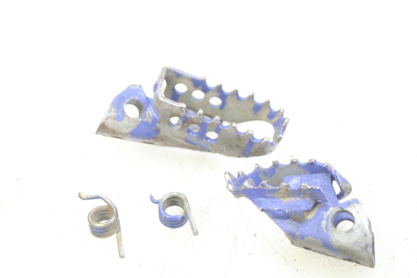 photo de PAIA DI PEDANE ANTERIORI YAMAHA TTR 125 (2000 - 2020) - Altra angolazione