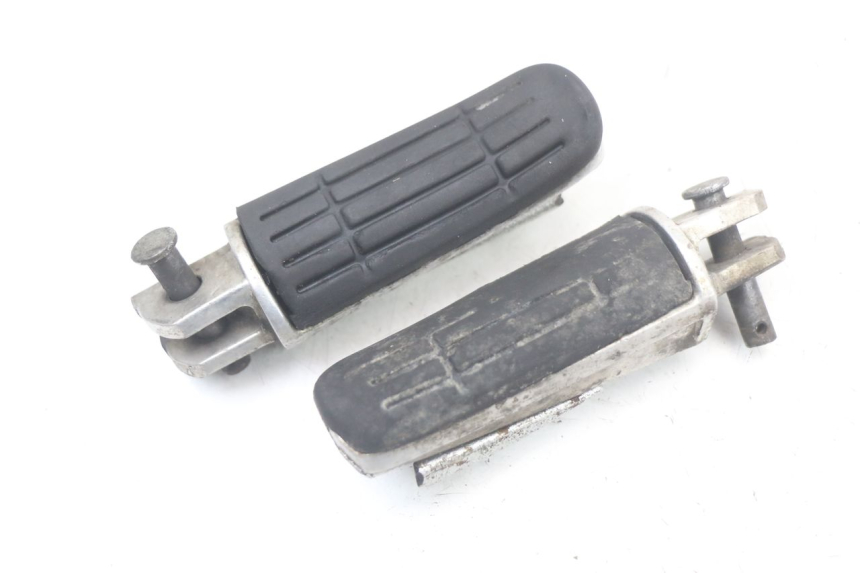 photo de PAIA DI PEDANE ANTERIORI YAMAHA FJR ABS 1300 (2006 - 2012) - Dettaglio del componente