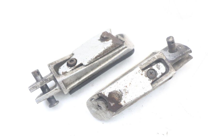 photo de PAIA DI PEDANE ANTERIORI YAMAHA FJR ABS 1300 (2006 - 2012) - Altra angolazione