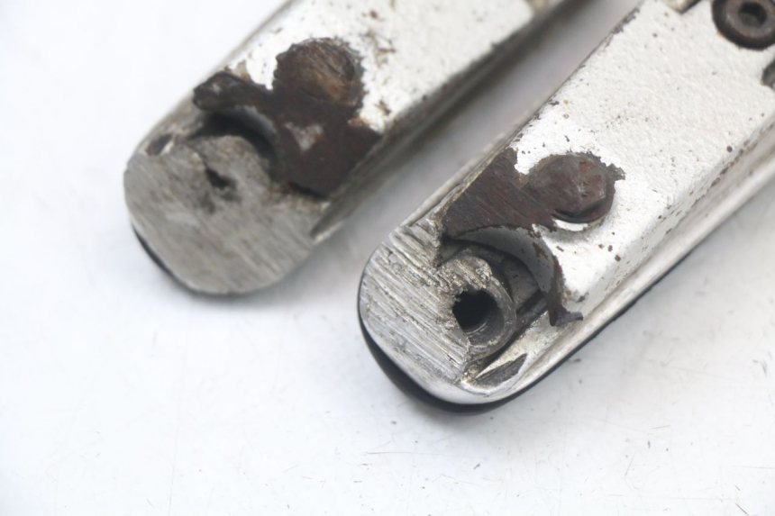 photo de PAIA DI PEDANE ANTERIORI YAMAHA FJR ABS 1300 (2006 - 2012) - Vista d'insieme del prodotto