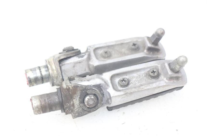 photo de PAIA DI PEDANE ANTERIORI KAWASAKI Z S 750 (2003 - 2006) - Zoom sullo stato d'uso