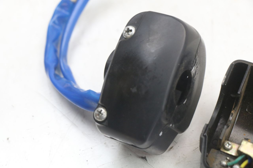 photo de COMMUTATORI KYMCO AGILITY 4T 50 (2018 - 2022) - Marcature e riferimenti originali