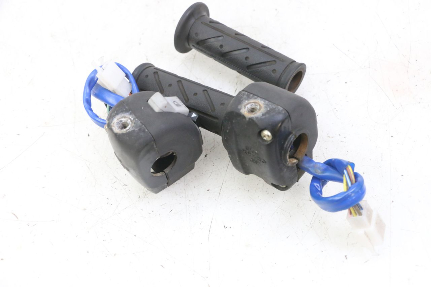 photo de COMMUTATORI KYMCO AGILITY 4T 50 (2005 - 2018) - Primo piano tecnico