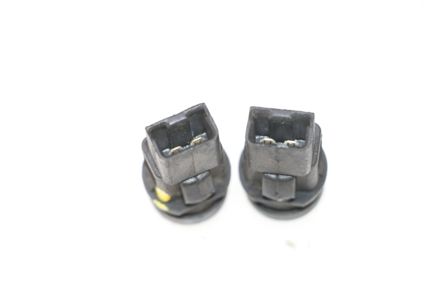 photo de COPPIA DI COMANDI AL MANUBRIO PIAGGIO LIBERTY IGET 4T 50 (2015 - 2020) - Dettaglio del componente