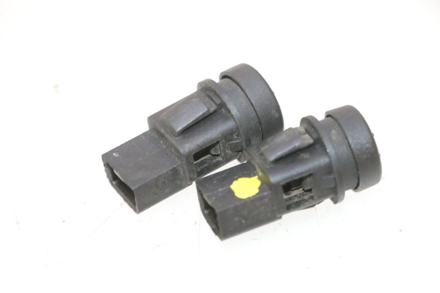 photo de COPPIA DI COMANDI AL MANUBRIO PIAGGIO LIBERTY IGET 4T 50 (2015 - 2020) - Zoom sullo stato d'uso