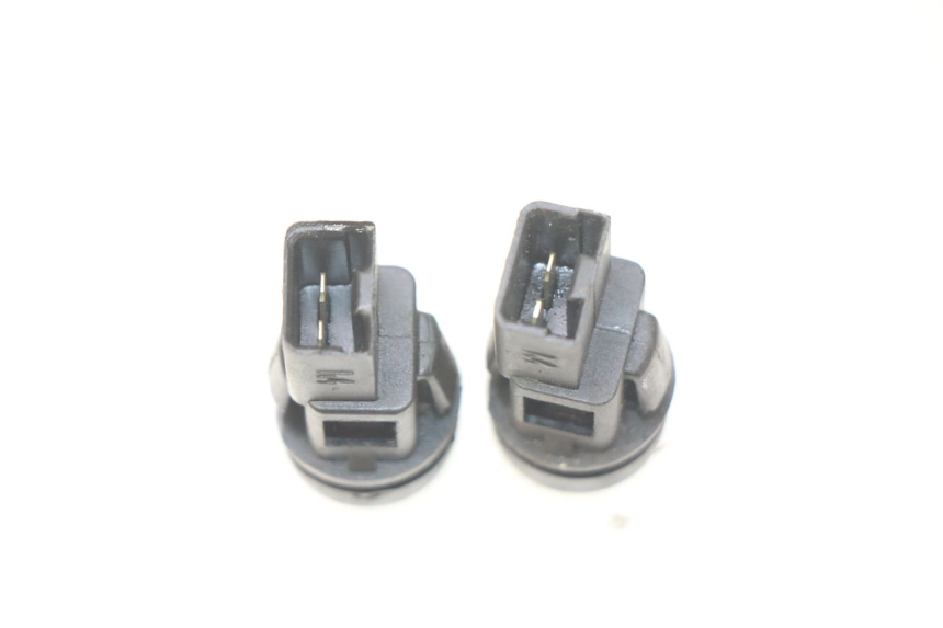 photo de PAIO DI COMANDI GUIDATA PIAGGIO LIBERTY IGET S 125 (2016 - 2020) - Zoom sullo stato d'uso