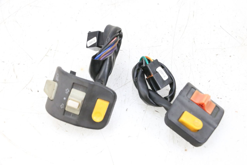 photo de PAIO DI COMANDI GUIDATA JM MOTORS SANTANA 50 (2014 - 2023) - Marcature e riferimenti originali