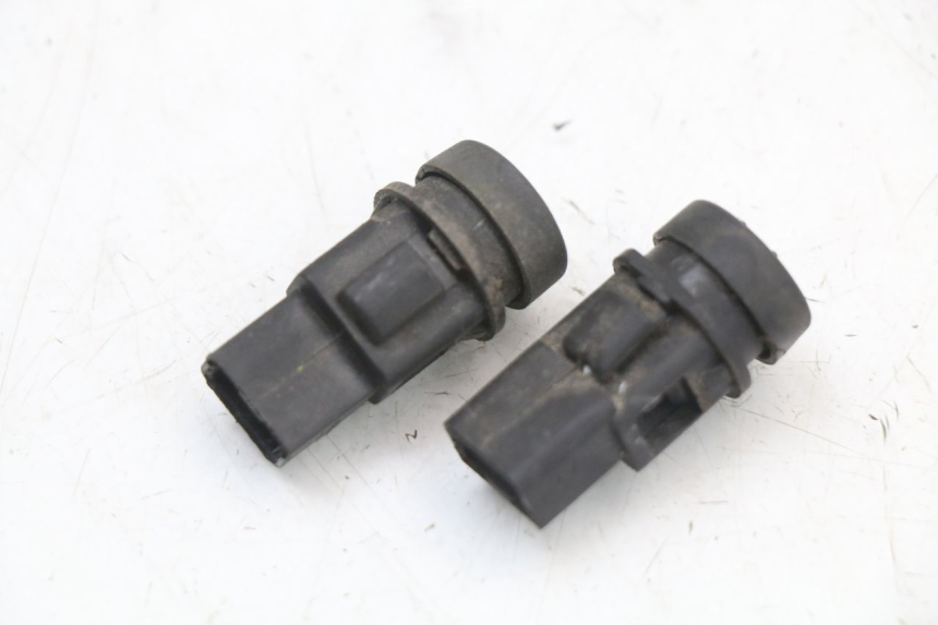 photo de PAIO DI COMANDI GUIDATA PIAGGIO X10 125 (2012 - 2017) - Dettaglio del componente