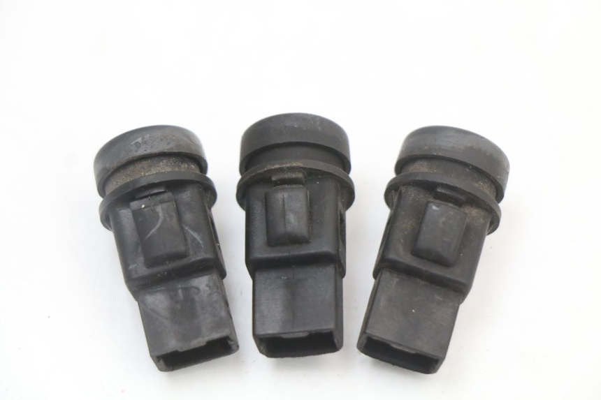 photo de PAIO DI COMANDI GUIDATA PIAGGIO X8 125 (2004 - 2007) - Altra angolazione