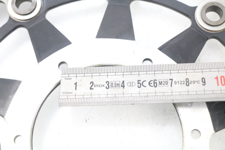 photo de COPPIA DISCO FRENO ANTERIORE HONDA CBR RR FIREBLADE 1000 (2006 - 2007) - Dettaglio del componente