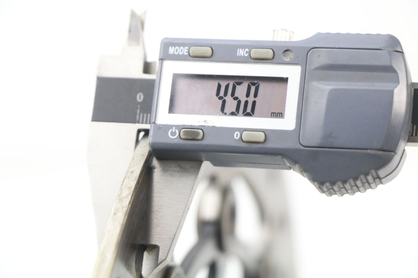 photo de COPPIA DISCO FRENO ANTERIORE HONDA CBR RR FIREBLADE 1000 (2006 - 2007) - Dettagli dei punti di fissaggio