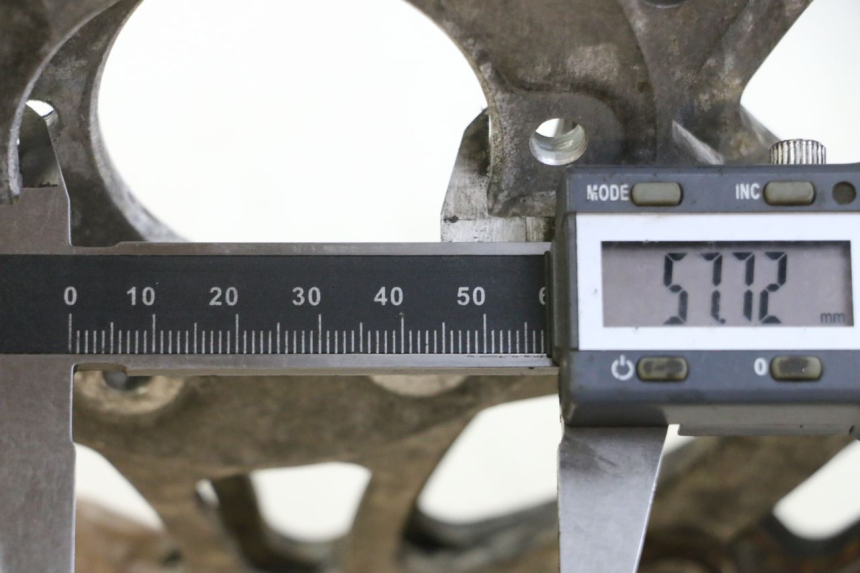 photo de COPPIA DISCHI FRENO ANTERIORI HONDA CBR RR FIREBLADE 900 (1992 - 1994) - Dettaglio del componente