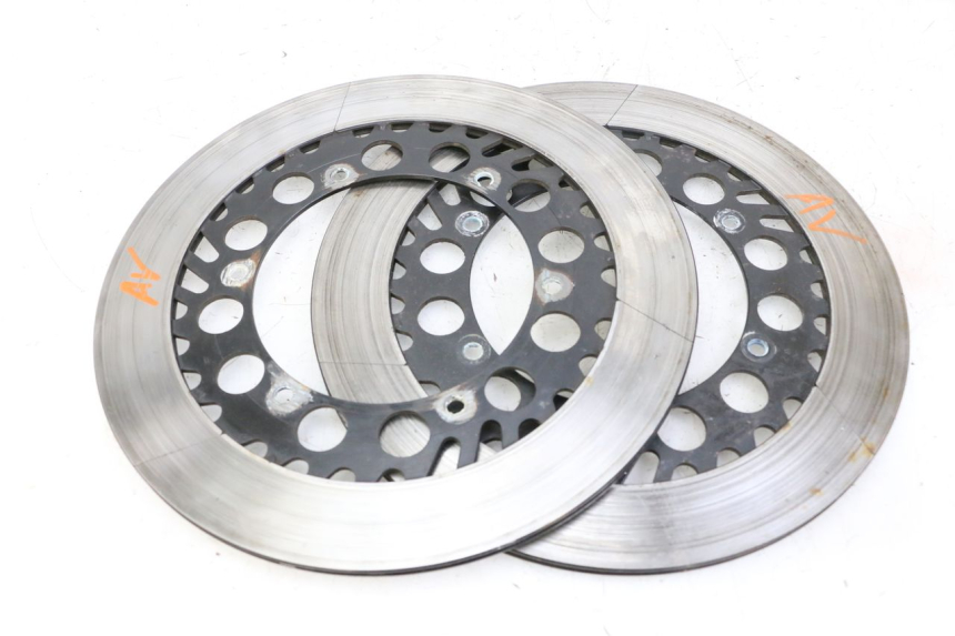 photo de COPPIA DISCO FRENO ANTERIORE YAMAHA FJ 36Y 1100 (1984 - 1985) - Marcature e riferimenti originali