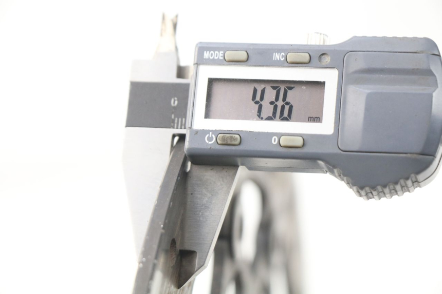 photo de COPPIA DI DISCHI FRENO ANTERIORI YAMAHA FZ8 800 (2010 - 2016) - Stato della superficie e materiale