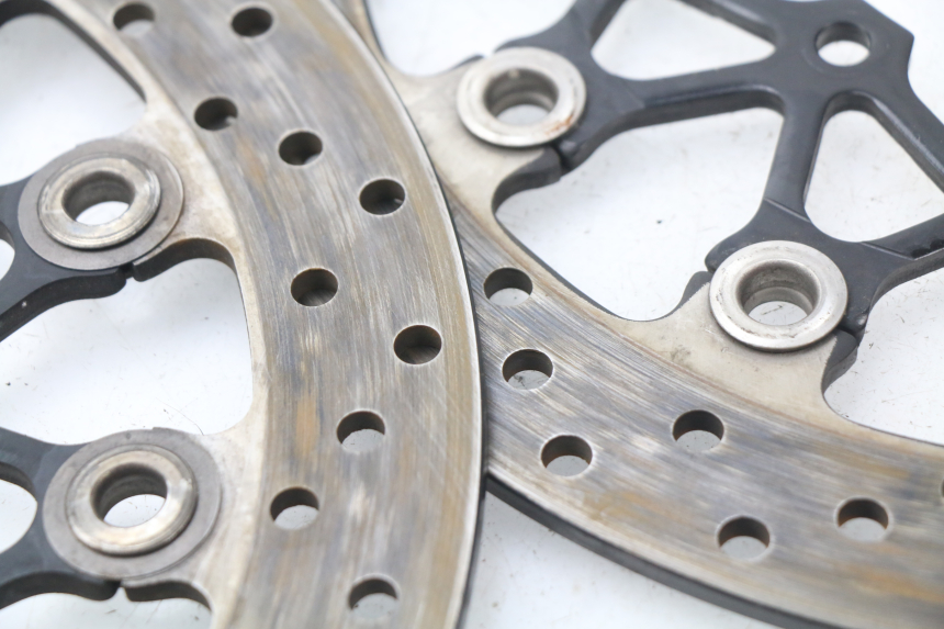 photo de COPPIA DISCO FRENO ANTERIORE SUZUKI GSX-R GSXR K16 1000 (2012 - 2016) - Ricambio usato controllato
