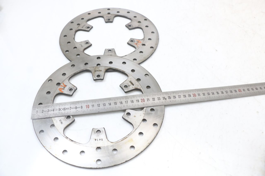 photo de COPPIA DISCO FRENO ANTERIORE PIAGGIO MP3 125 (2006 - 2014) - Zoom sullo stato d'uso