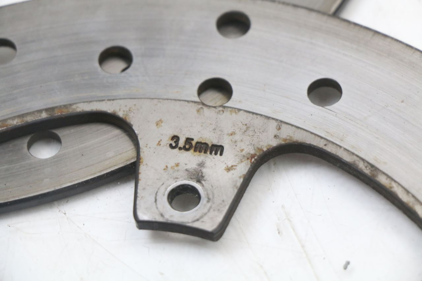 photo de COPPIA DISCO FRENO ANTERIORE PIAGGIO MP3 125 (2006 - 2014) - Primo piano tecnico