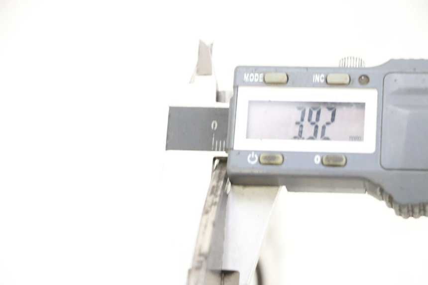 photo de COPPIA DISCO FRENO ANTERIORE PIAGGIO MP3 RL 250 (2006 - 2010) - Dettaglio del componente