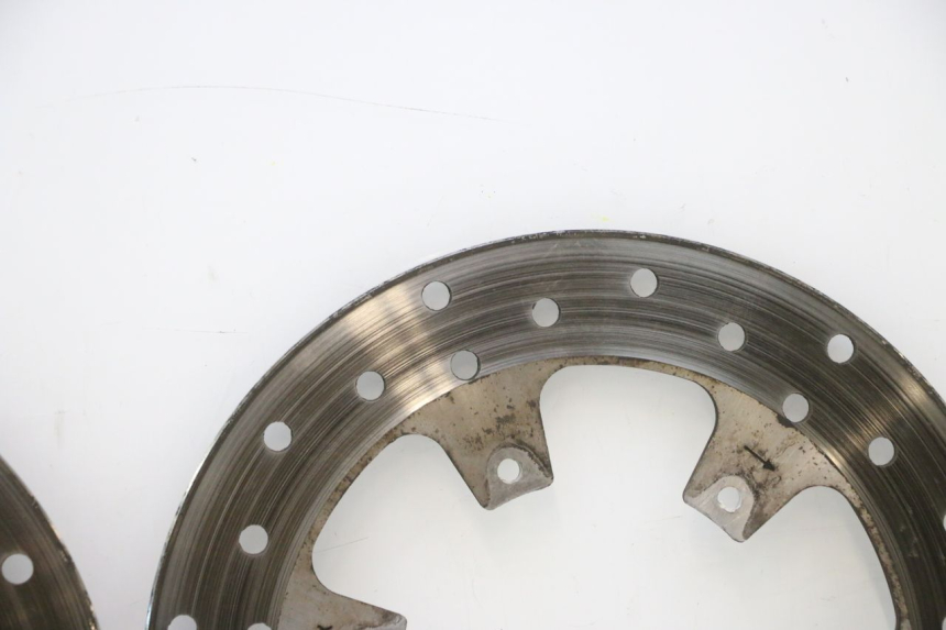 photo de COPPIA DISCO FRENO ANTERIORE PIAGGIO MP3 125 (2006 - 2014) - Stato della superficie e materiale