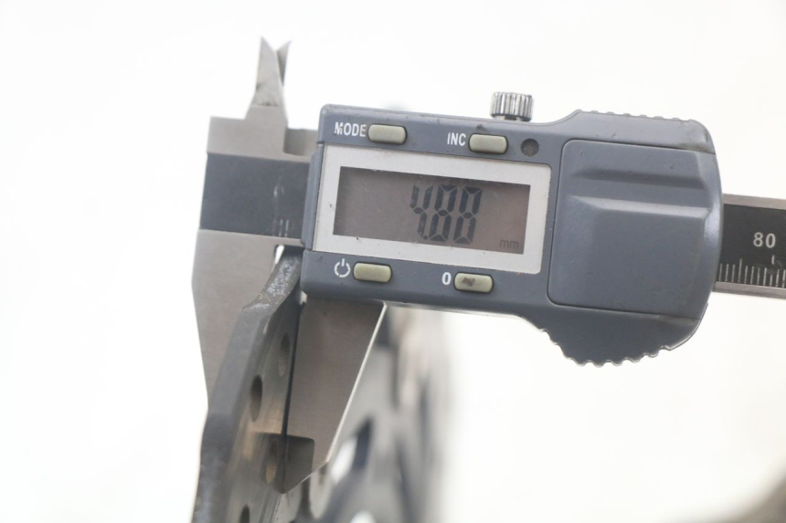 photo de COPPIA DISCHI FRENO ANTERIORI YAMAHA TDM ABS 900 (2002 - 2014) - Primo piano tecnico
