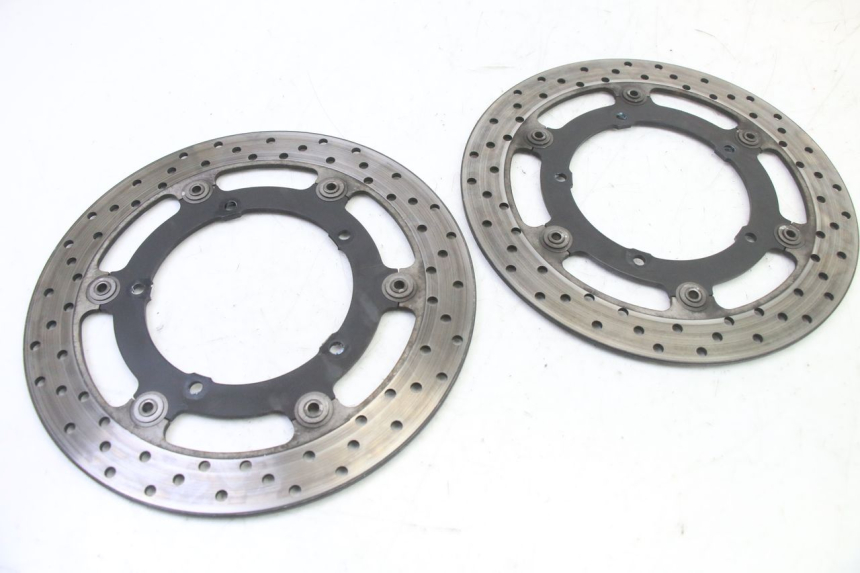 photo de COPPIA DISCO FRENO ANTERIORE YAMAHA XJ6 ABS 600 (2008 - 2016) - Altra angolazione