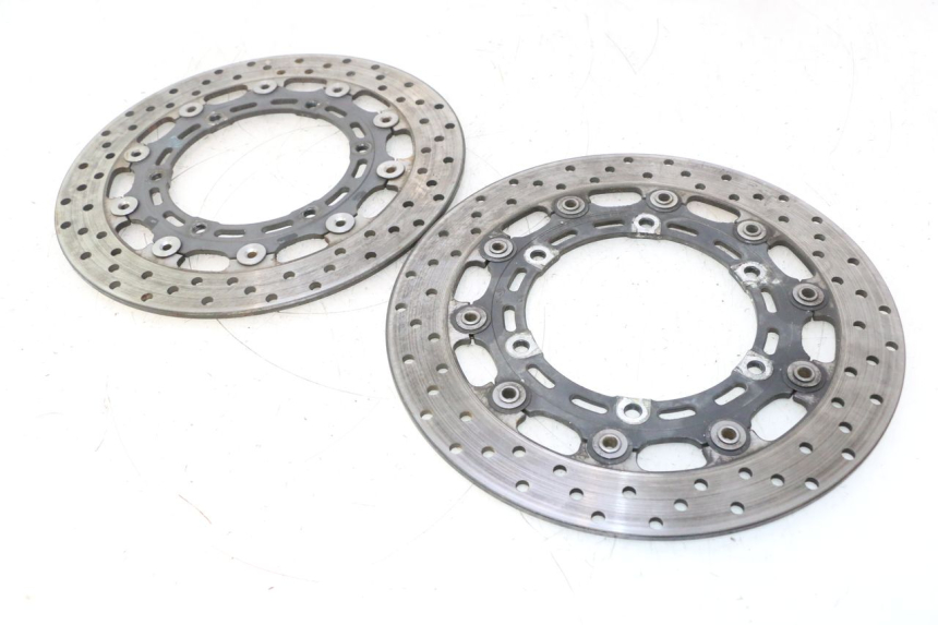 photo de COPPIA DISCO FRENO ANTERIORE YAMAHA XJR 1300 (1998 - 2002) - Dettagli dei punti di fissaggio