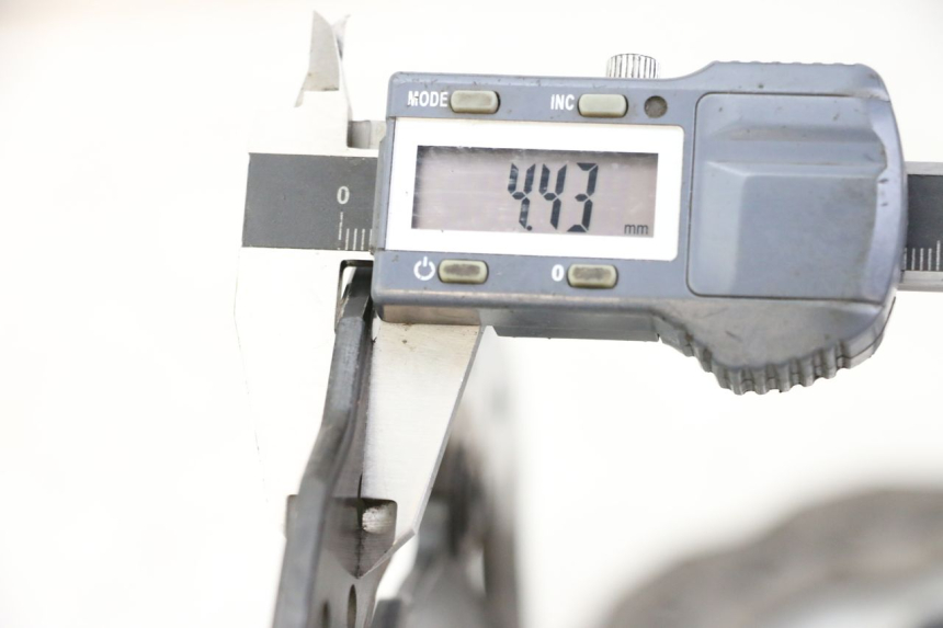 photo de COPPIA DISCO FRENO ANTERIORE YAMAHA TRACER 7 700 (2020 - 2024) - Dettagli dei punti di fissaggio