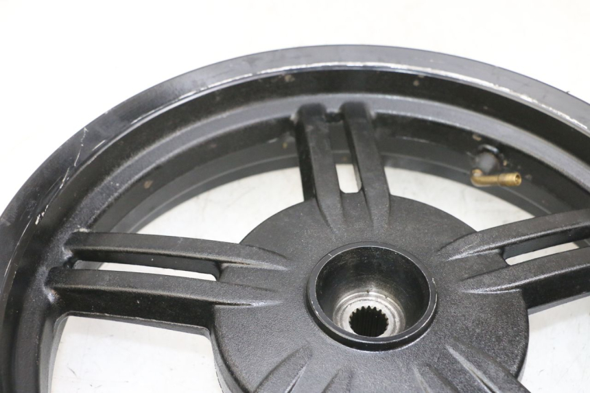 photo de COPPIA CERCHI KYMCO AGILITY 16+ 4T 50 (2018 - 2023) - Foto prodotto supplementare