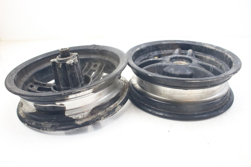 photo de CERCHIO DI COPPIA PEUGEOT LUDIX SNAKE 2T 50 (2004 - 2014) - Dettagli dei punti di fissaggio