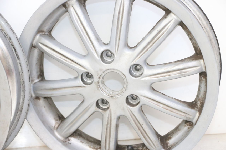 photo de CERCHIO DI COPPIA PIAGGIO MP3 LT 300 (2010 - 2016) - Focus sulla struttura