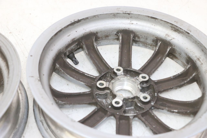 photo de CERCHIO DI COPPIA PIAGGIO MP3 LT 300 (2010 - 2016) - Primo piano tecnico