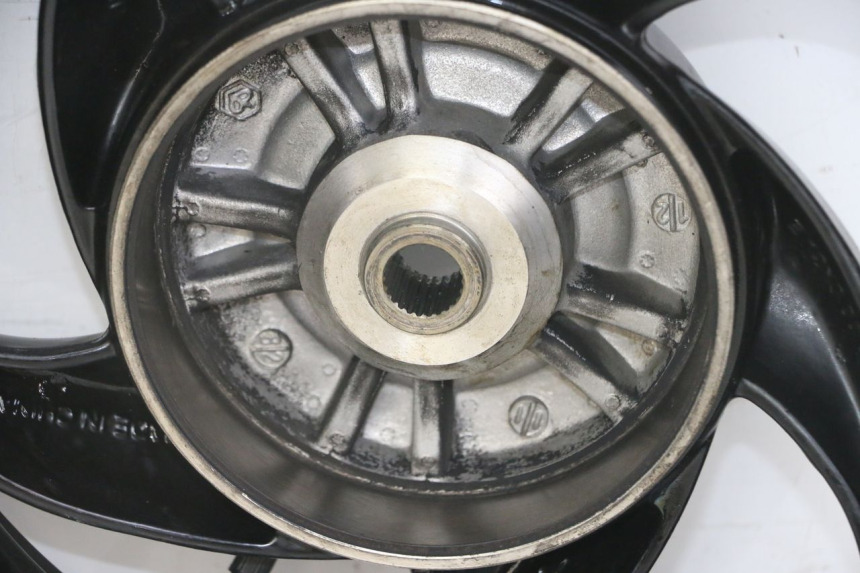 photo de COPPIA CERCHI PIAGGIO NEW TYPHOON 50 (2018 - 2021) - Focus sulla struttura