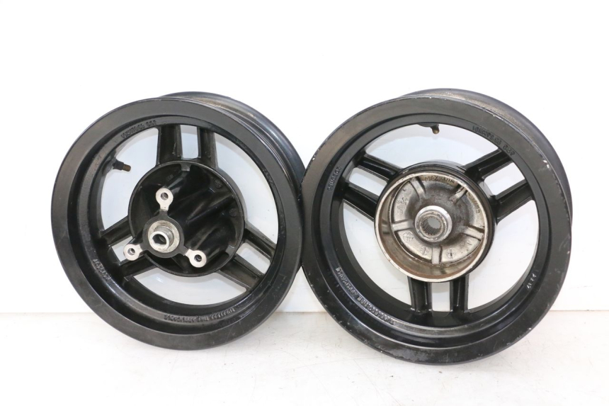 photo de COPPIA CERCHI PEUGEOT STREETZONE I 2T 50 (2018 - 2020) - Zoom sui componenti