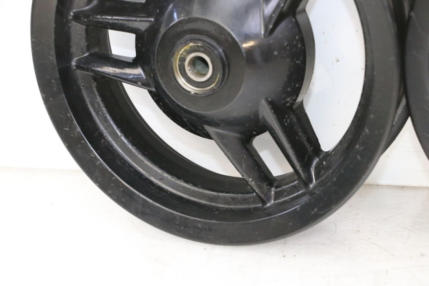 photo de COPPIA CERCHI PEUGEOT STREETZONE I 2T 50 (2018 - 2020) - Primo piano tecnico