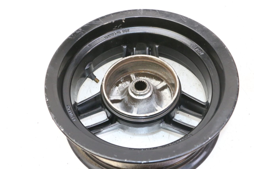 photo de COPPIA CERCHI PEUGEOT STREETZONE I 2T 50 (2018 - 2020) - Primo piano tecnico