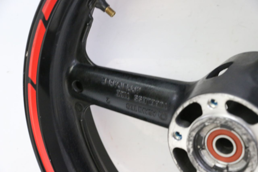 photo de COPPIA CERCHI SUZUKI SV S 650 (2003 - 2009) - Primo piano ad alta risoluzione