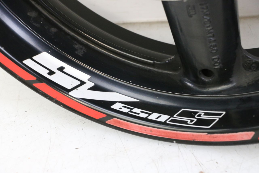 photo de COPPIA CERCHI SUZUKI SV S 650 (2003 - 2009) - Zoom sullo stato d'uso