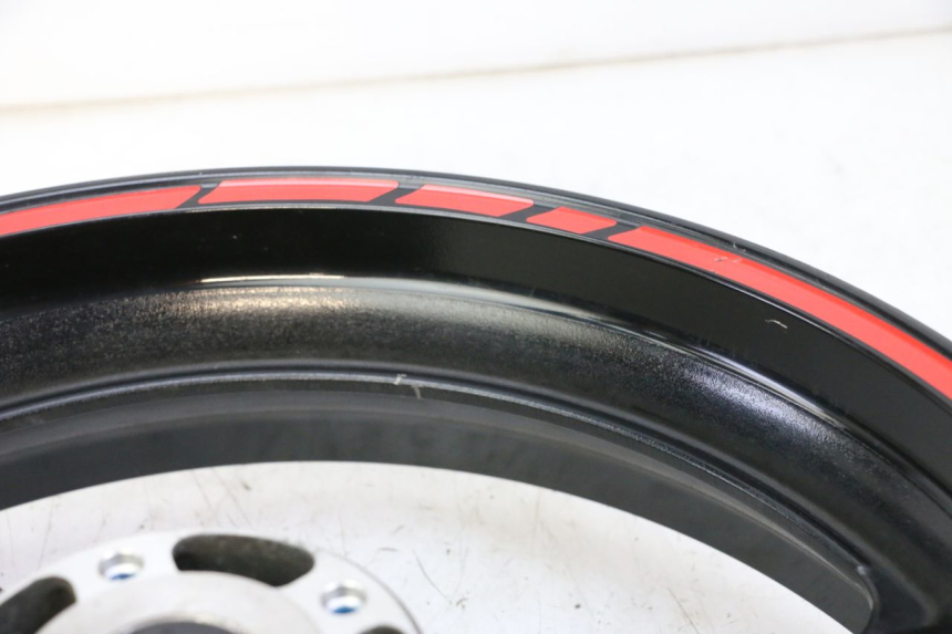 photo de COPPIA CERCHI SUZUKI SV S 650 (2003 - 2009) - Primo piano tecnico