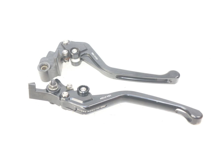 photo de COPPIA LEVA FRENO KAWASAKI Z 650 (2016 - 2019) - Primo piano tecnico