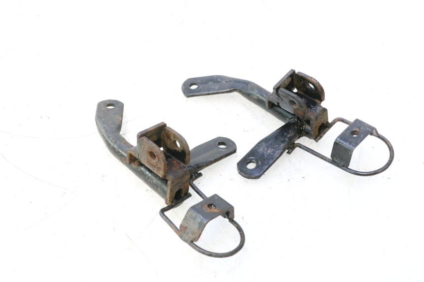 photo de PEDANA POSTERIORE SUPPORTO CF MOTO E-CHARM 125 (2005 - 2008) - Altra angolazione