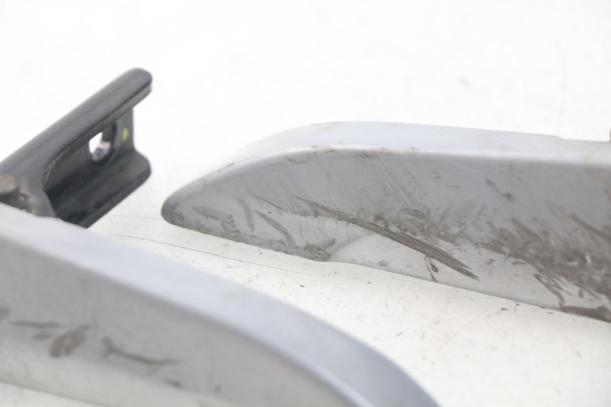 photo de Coppia di pedane posteriori PIAGGIO LIBERTY IGET 4T 50 (2015 - 2020) - Vista d'insieme del prodotto