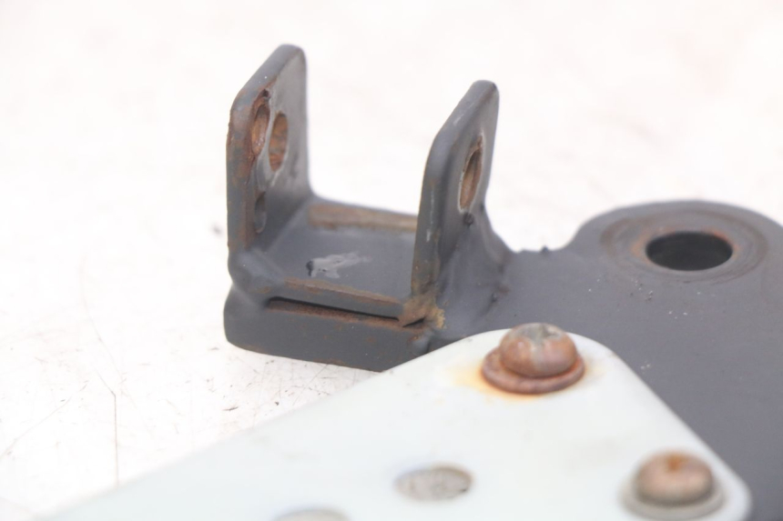 photo de COPPIA DI PIASTRE DI SUPPORTO PEDALE ANTERIORE YAMASAKI RAPTOR 50 (2013 - 2018) - Vista d'insieme del prodotto