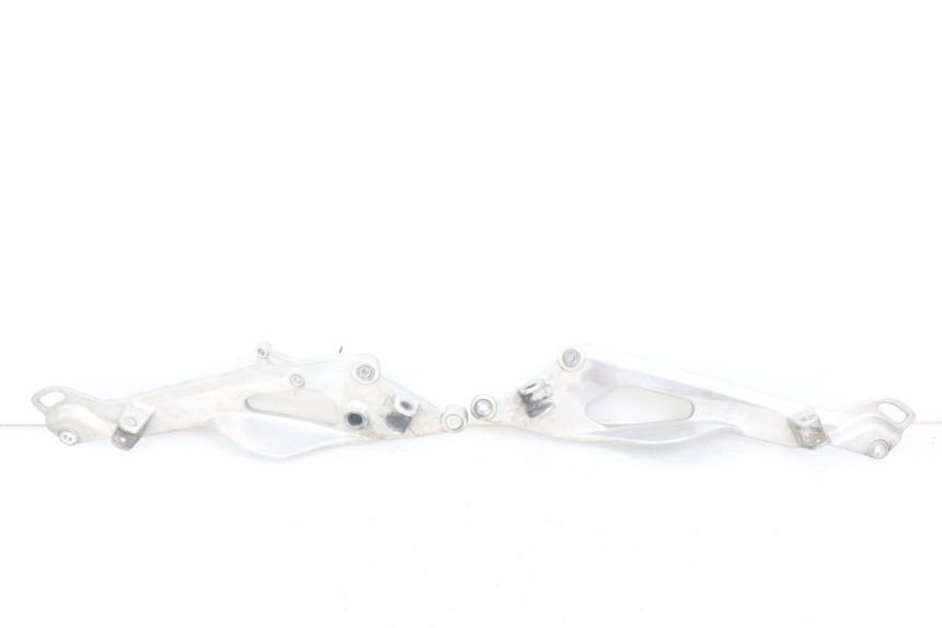 photo de COPPIA DI PIASTRE PER PEDANE ANTERIORI YAMAHA TDM ABS 900 (2002 - 2014) - Dettaglio del componente