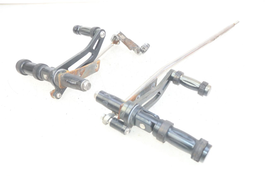 photo de PAIA DI PEDANE DI SUPPORTO ANTERIORI DAELIM VL DAYSTAR 125 (2000 - 2011) - Vista principale