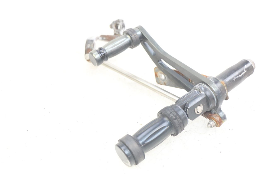 photo de PAIA DI PEDANE DI SUPPORTO ANTERIORI DAELIM VL DAYSTAR 125 (2000 - 2011) - Vista d'insieme del prodotto