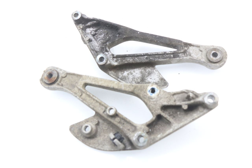 photo de Coppia di piastre poggiapiedi anteriori YAMAHA XJ600 XJ DIVERSION 600 (1992 - 1997) - Altra angolazione