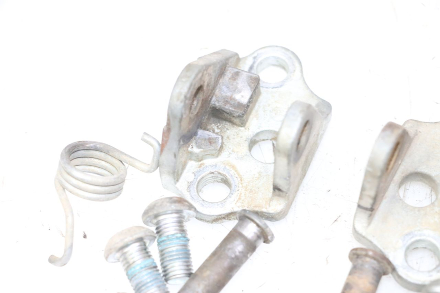 photo de PEDANA ANTERIORE SUPPORTO YAMAHA YZ-F YZF 250 (2014 - 2018) - Zoom sullo stato d'uso