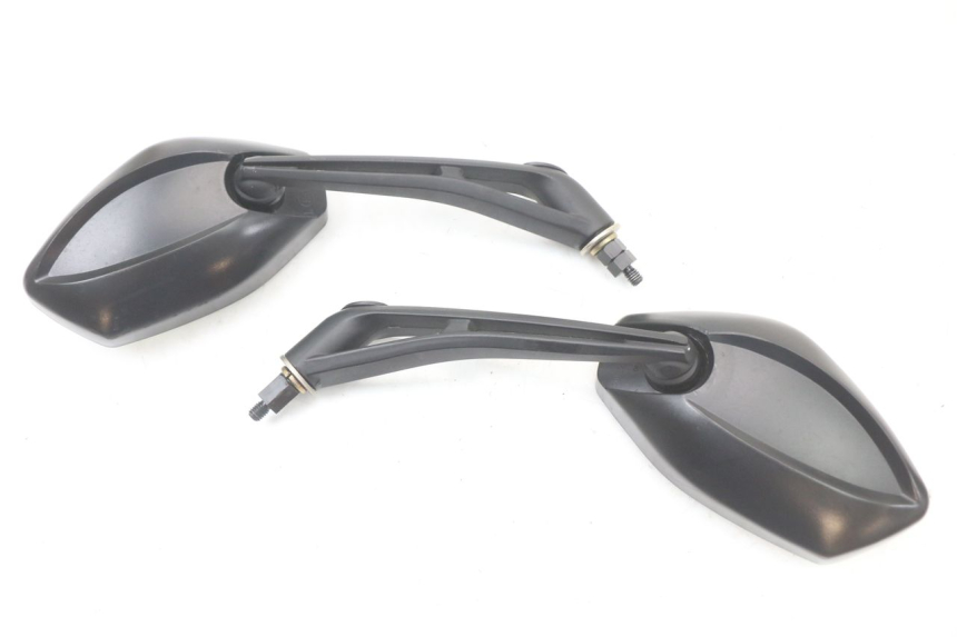 photo de SPECCHI HONDA FES PANTHEON 2T 125 (1998 - 2002) - Zoom sullo stato d'uso