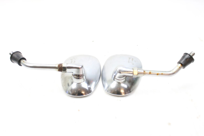 photo de COPPIA SPECCHI RETROVISORI SYM HUSKY 125 (1999 - 2005) - Zoom sullo stato d'uso